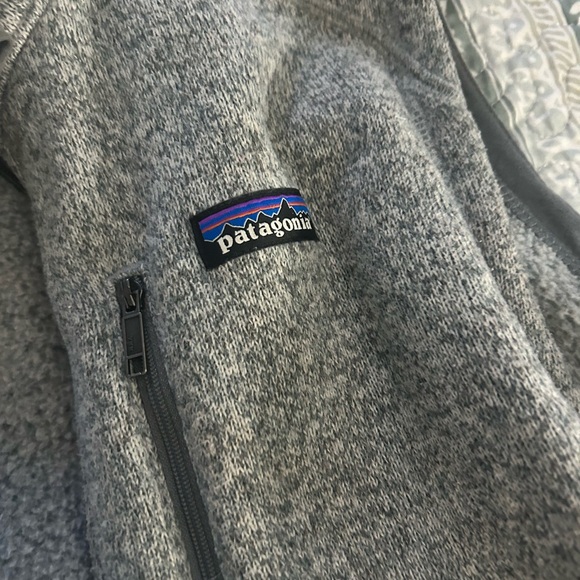 EUC  GREY Men’s Patagoniais Vest in size XL - Picture 2 of 3